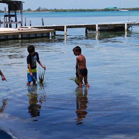Caye Caulker Condos Exteriör bild